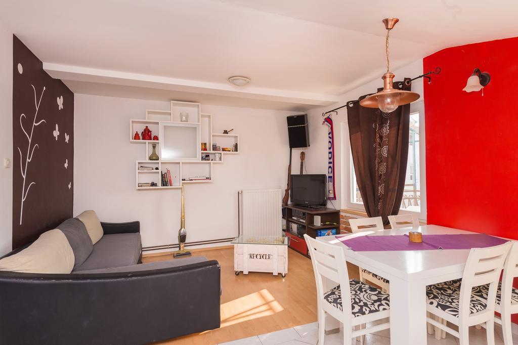 Apartment Milka Vodice Zewnętrze zdjęcie